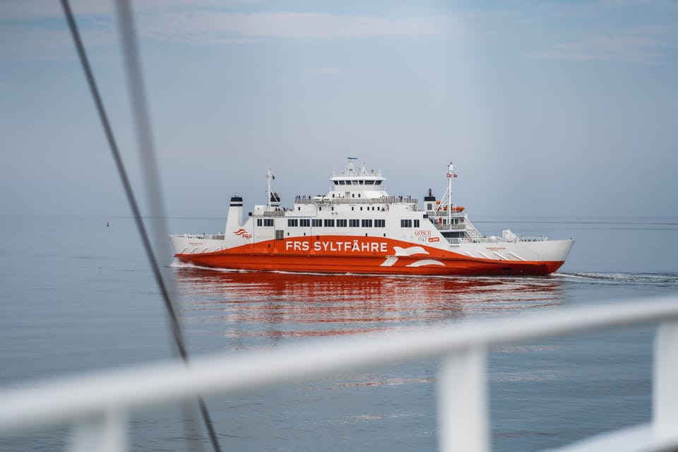 Sylt: Round-Trip or 1-Way Passenger Ferry to Rømø, Denmark - Navigating the Ferry Terminals