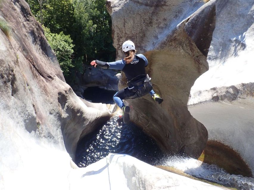 Tessin: Fantastic Canyoning Tour Boggera - Canyoning in Tessin