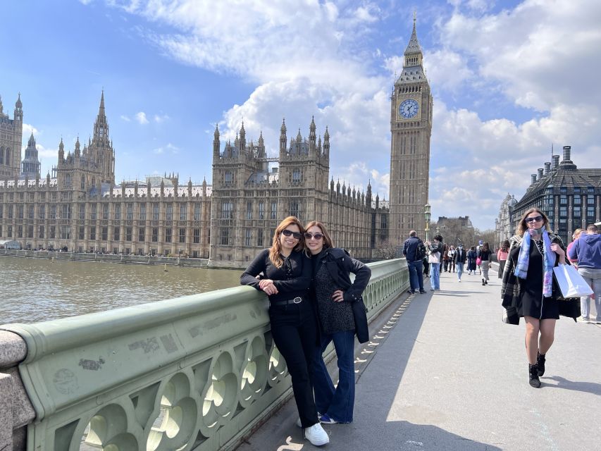 The Best of London in a Day! - Crossing the Wobbly Bridge