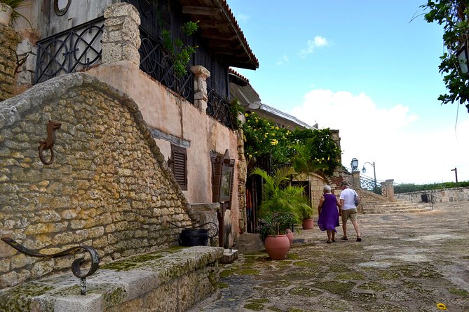 The Caves of Wonders & Altos De Chavon - Riverboat Lunch