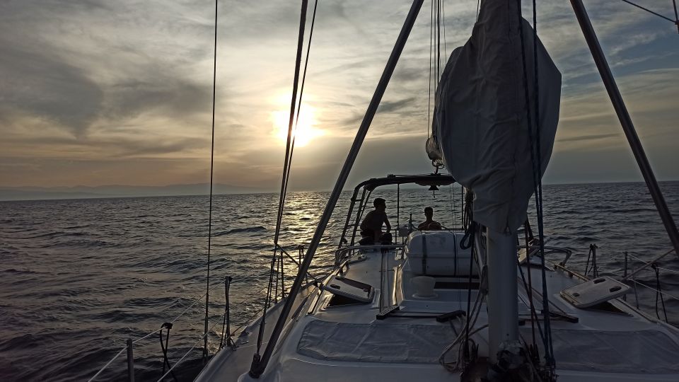 Thessaloniki Sunset Cruise Departing From Nea Michaniona - Meeting Point and Requirements