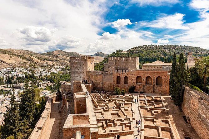 Tickets Included: Alhambra Tour (Gardens, Alcazaba, Generalife) - Group Size and Confirmation