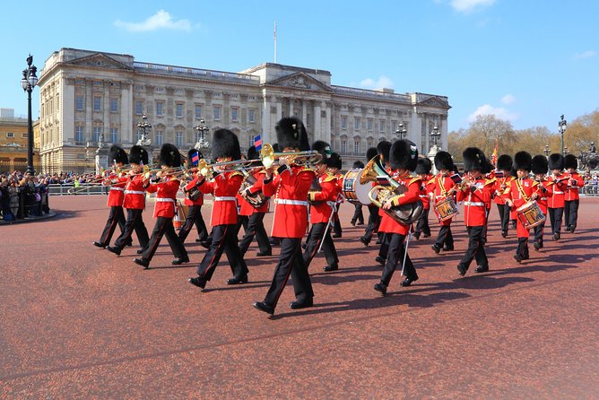 Total London Experience: London Eye, Tower of London & St Pauls - Thames River Cruise