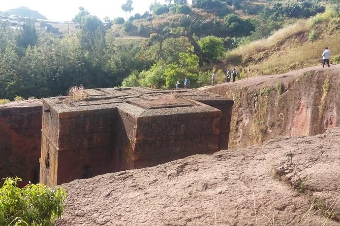 Tour 11 Monolithic Rock Churches & Museum in Lalibela & Cave Church With Mummies - Recommended Clothing and Gear