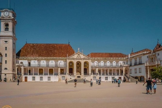 Tour Between Lisbon - Porto or Porto-Lisbon With Several Stops - Transportation and Amenities