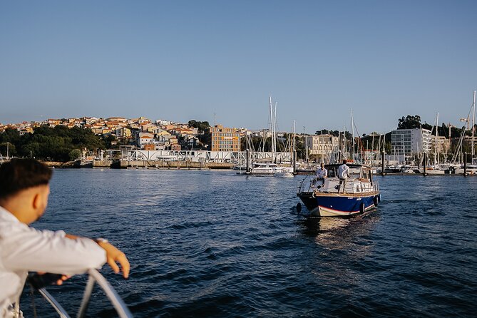 Tour by Boat With Porto Wine and Chocolates Tasting - Notable Review Excerpts