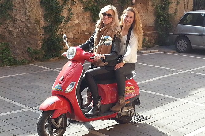 Tour by Vespa - Exploring Rome