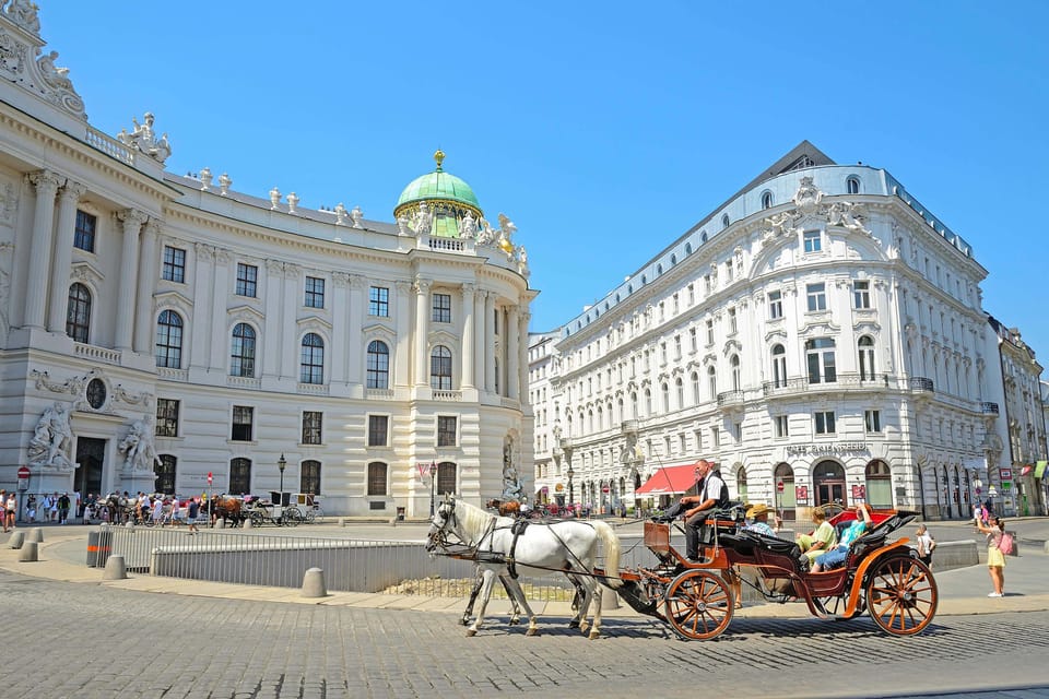 Vienna: City Tour With Audio Guide - Iconic Sights in Vienna