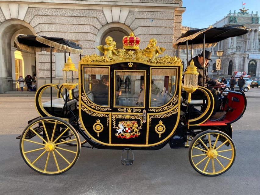 Vienna: Electric-Imperial Carriage Sightseeing Tour - Hotel Pickup and Refreshments