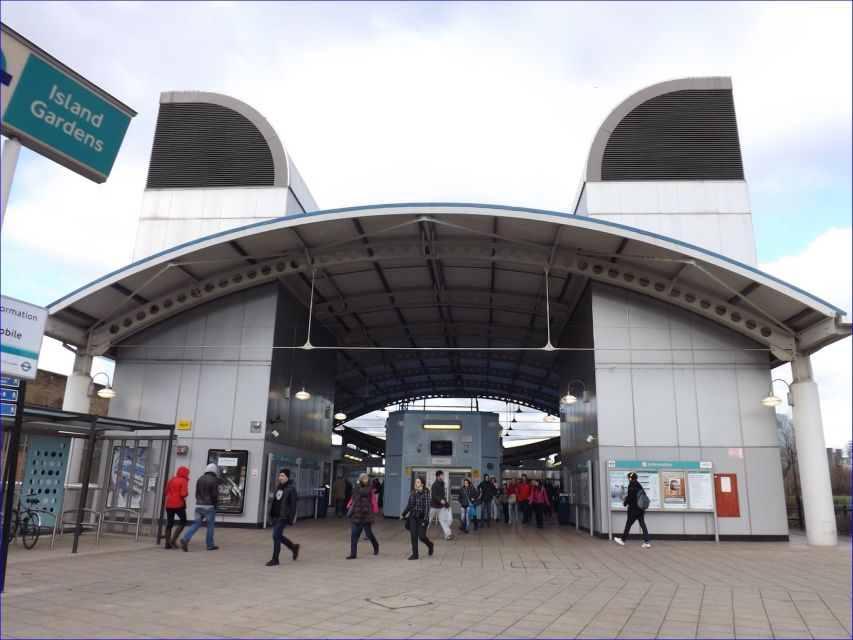 Where Time Begins: A Self-Guided Audio Tour in Greenwich - Navigating the Greenwich Foot Tunnel