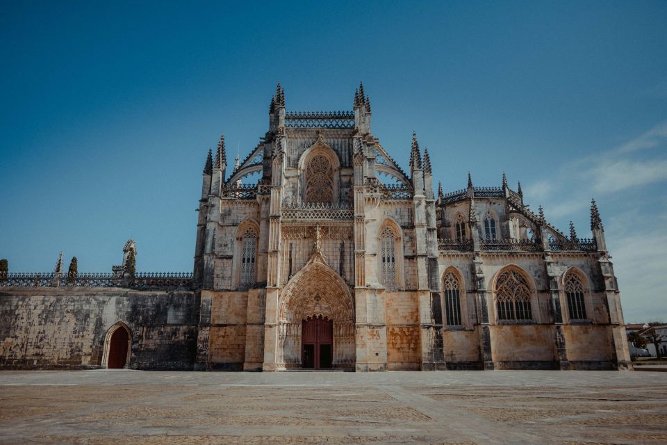 Wonders of Fátima, Batalha, Óbidos & Nazaré Private Tour - Tour Inclusions and Duration