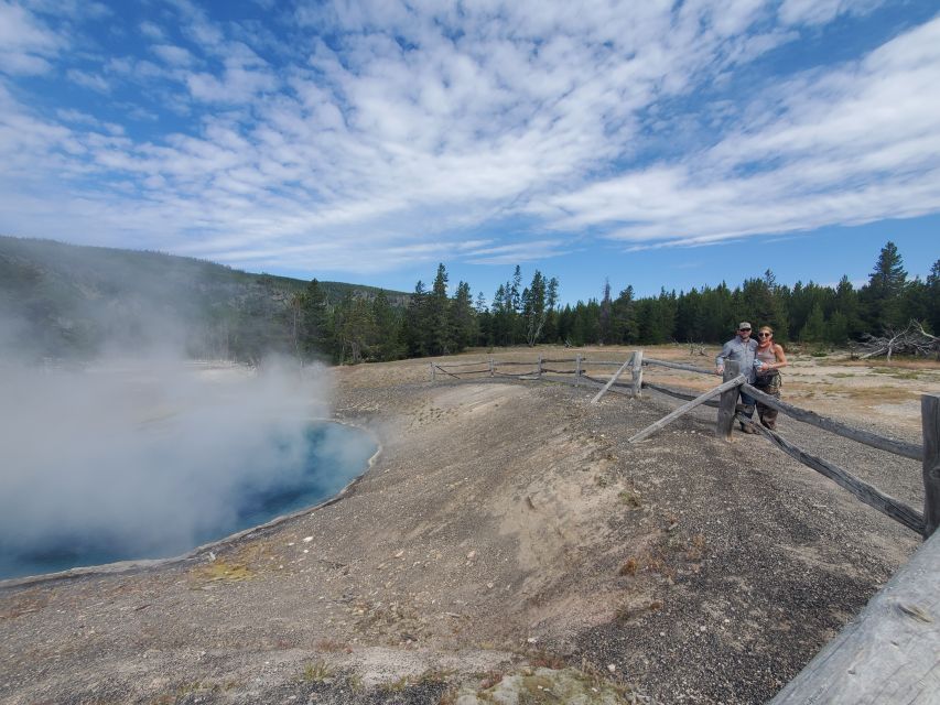 Yellowstone: Upper Geyser Basin Hike With Lunch - Potential Wildlife Sightings