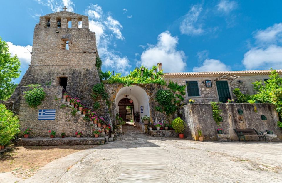 Zakynthos: Panoramic West Zakynthos Private Tour - Guided Tour and Shopping