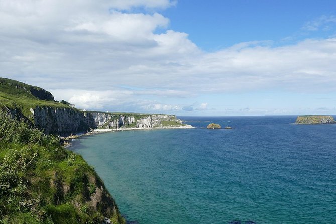 2-Day Northern Ireland Rail Tour: Belfast, Antrim Coast, and Giants Causeway - Guest Reviews