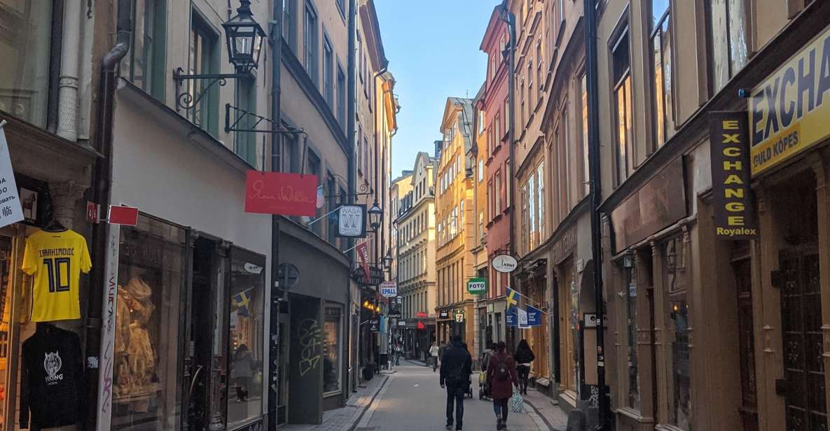 2-Hour Walking Tour in Stockholm - Partner Restaurant Discounts