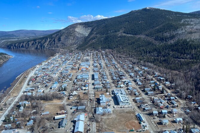 20 Minute Dawson City Scenic Flight Tour - Meeting Point and Location