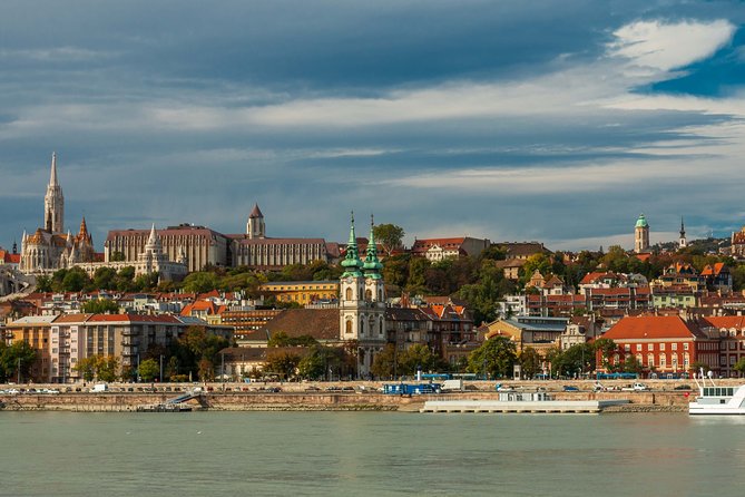 4 Hours Long Private Walking Tour in Budapest - Customized Itinerary Options