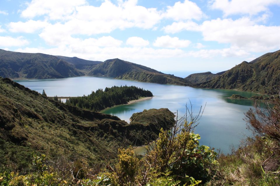 Adapted Van Tour - Sete Cidades/Lagoa Do Fogo (Full Day) - Pickup and Identifiable Staff