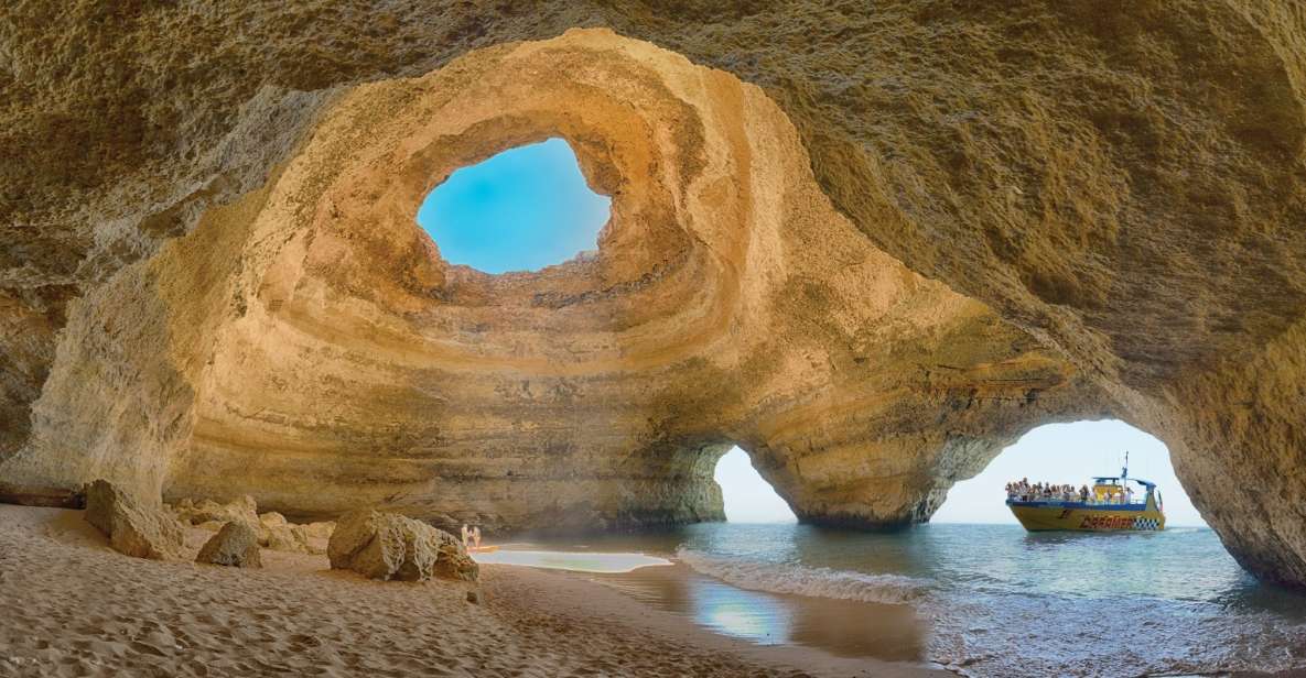 Albufeira: 2.5-Hour Benagil Caves & Dolphin Watching - Dolphin Watching Excursion