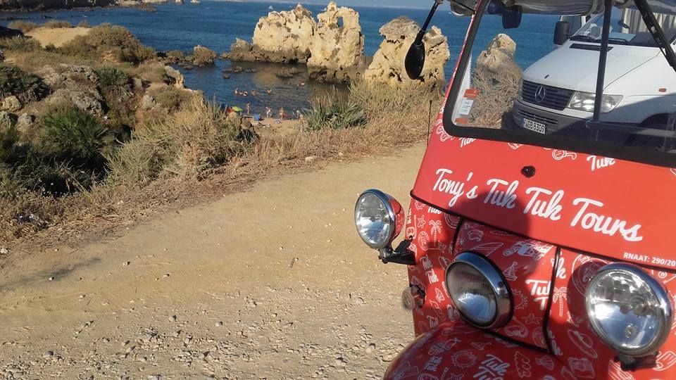 Albufeira: Private Tuk Tuk Tour - Cancellation Policy and Booking