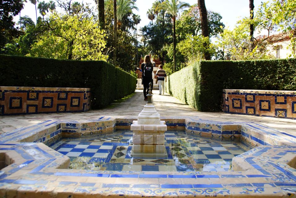 Alcazar & Cathedral of Seville Exclusive Group, Max. 8 Guest - Preparing for Your Visit