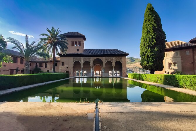 Alhambra and Nasrid Palaces: Skip-the-line Ticket and Local Guide - Tips