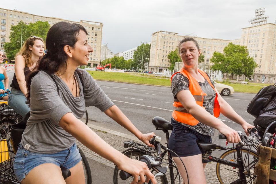 Alternative Berlin by Bike: Kreuzberg & Friedrichshain - Parks and River Spree