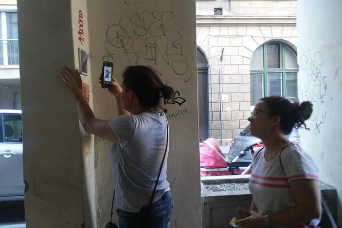 Alternative Street Art Walking Tour of Budapest - Accessibility and Inclusivity