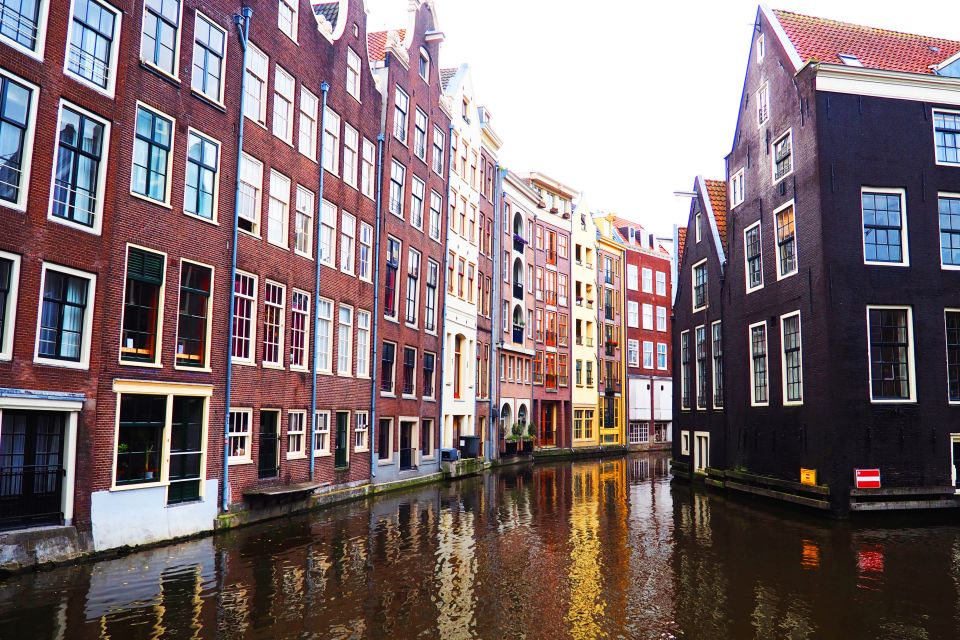 Amsterdam: Badass Self-Guided Walking Tour - Navigating the Self-Guided Experience