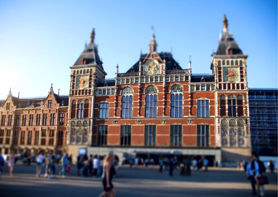 Amsterdam: Highlights & History Self-Guided Walking Tour - Explore Amsterdams City Center