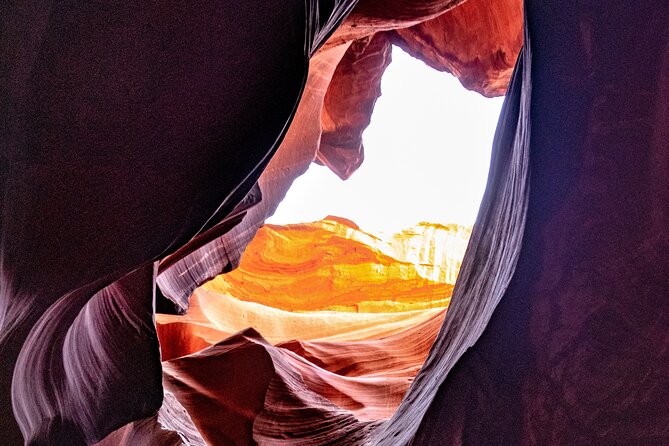 Antelope Canyon and Horseshoe Bend Day Tour From Flagstaff - Lunch at Glen Canyon Dam