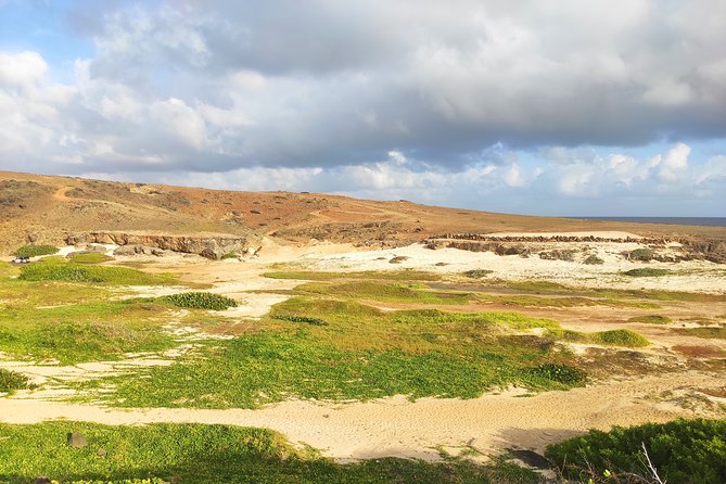 Aruba: Private Sunrise Hike to Conchi Natural Pool - Private Tour Experience