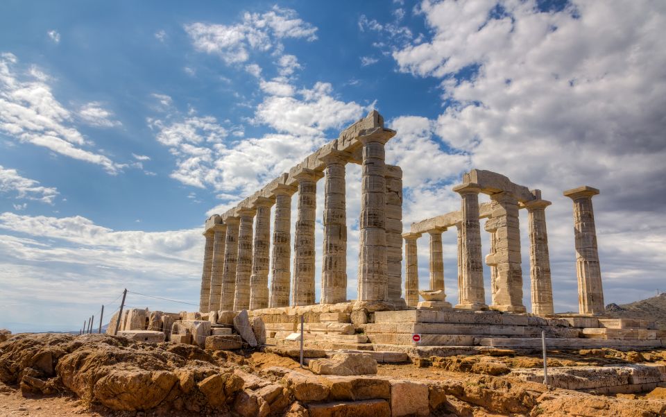 Athens: Private Sounion, Vouliagmeni Lake, and Thoricus Tour - Vouliagmeni Lake