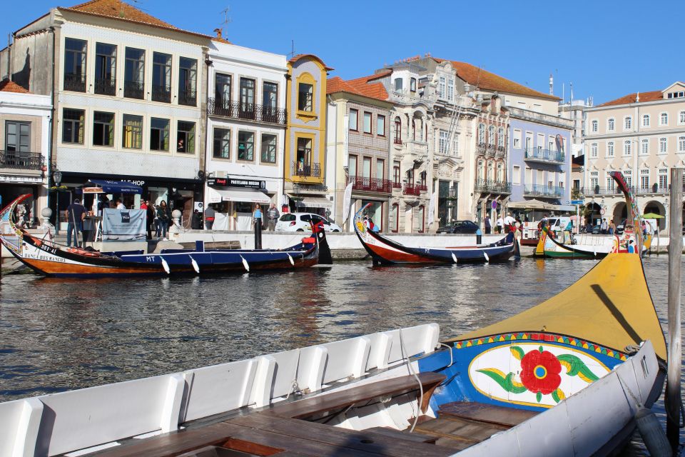 Aveiro: Private Walking Tour in the City and Moliceiro Boat - Frequently Asked Questions