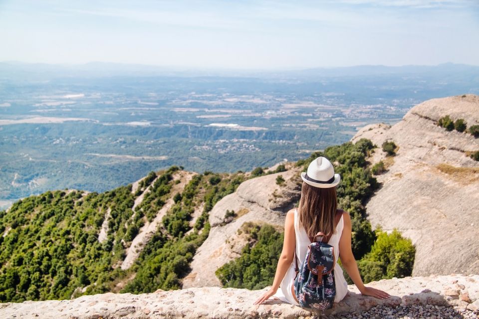 Barcelona: Montserrat Tour With Lunch & Wine Tasting Option - Essential Tips for Travelers