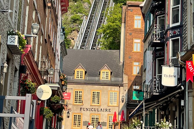 Beautiful Walking Tour of Old Quebec - Highlights of the Walking Tour