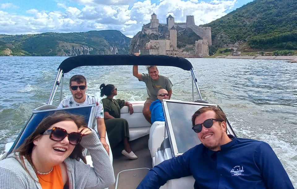 Belgrade: Golubac Fortress W/Iron Gate Speed Boat Ride - Fortress Exploration