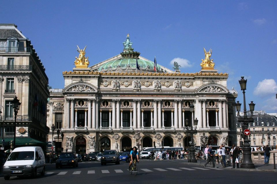 Big Sightseeing Tour of Paris With Audio Guide - Audio Recordings and Illustrations