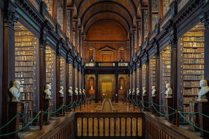 Book of Kells, Dublin Castle, Christ Church Cathedral Tour - Small Group Experience