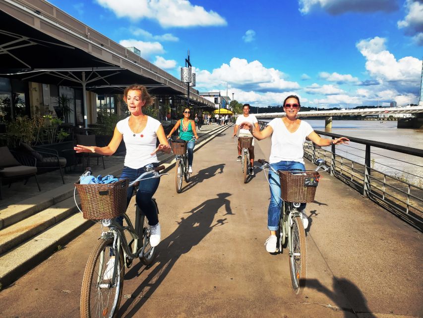 Bordeaux: Guided Bike Tour - Included Amenities and Features