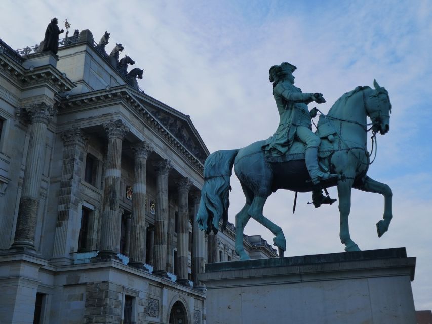 Braunschweig: Private City Walking Tour With Certified Guide - Meeting Point and Directions