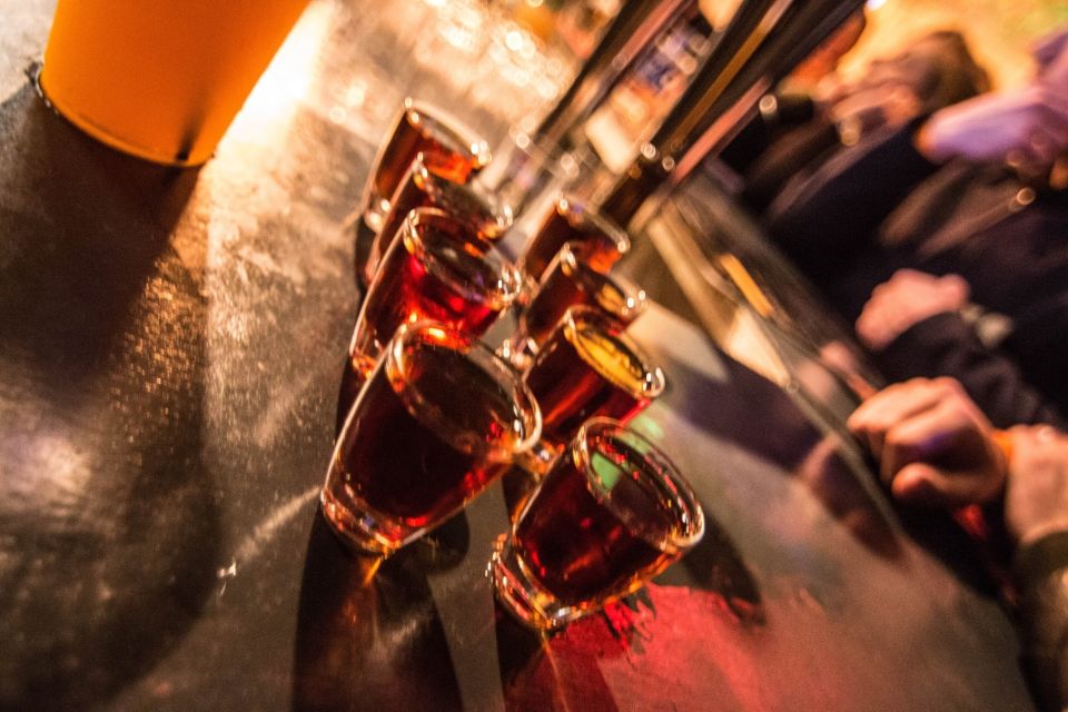 Brussels: Pub Crawl and Nightlife Party Experience - Discounted Drinks and Free Shots