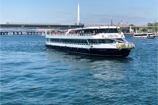 Bus and Boat Combo İStanbul Tour With Breakfast and Tour Guide - Minimum Traveler Requirement