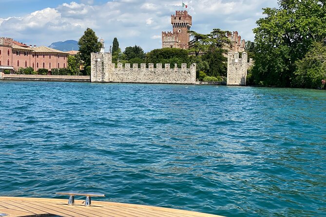 Castles Boat Tour With Bardolino Wine Tasting and Nibbles - Tour Cancellation and Variations