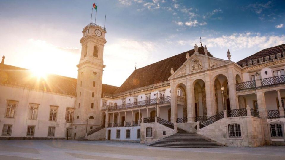 CENTRAL PORTUGAL: TOUR FROM COIMBRA > FÁTIMA SEDAN - Luxury Vehicle and Dedicated Driver