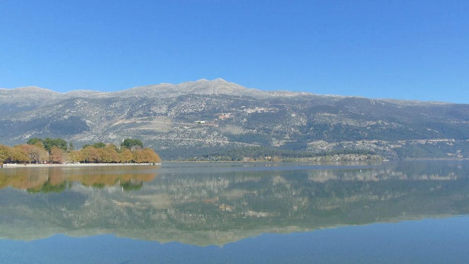 Chania to the Lakes of Crete: Private Tour to Aqua Paradise - Cuisine and Refreshments