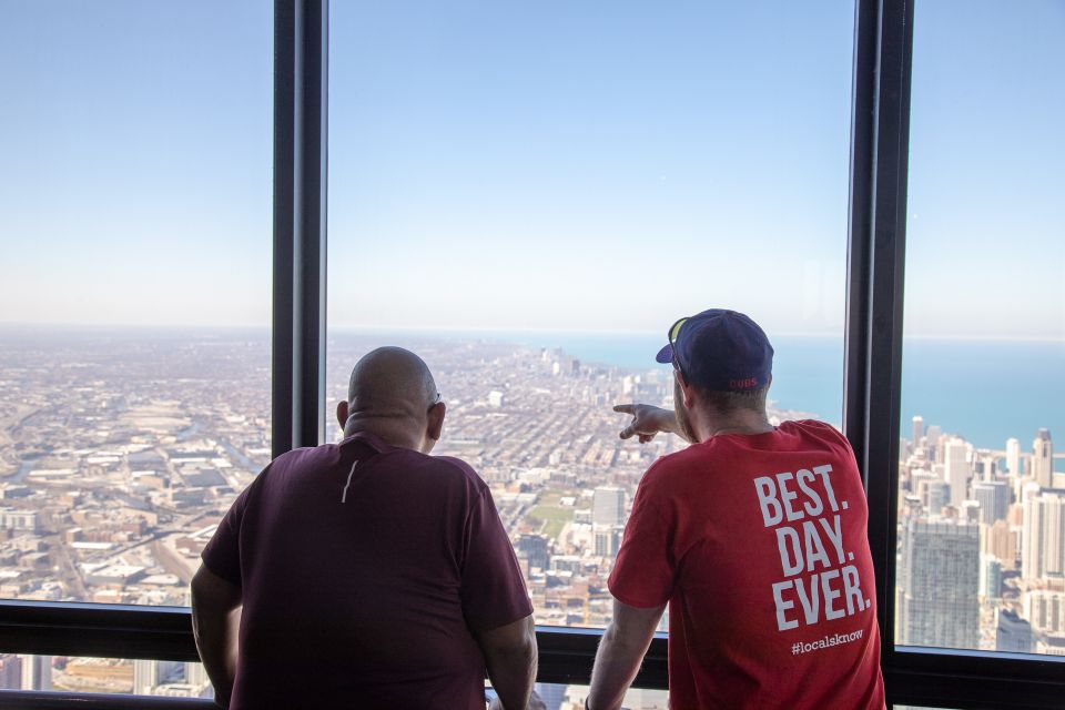 Chicago: Food, History and Architecture Tour - Chicago River and Landmarks