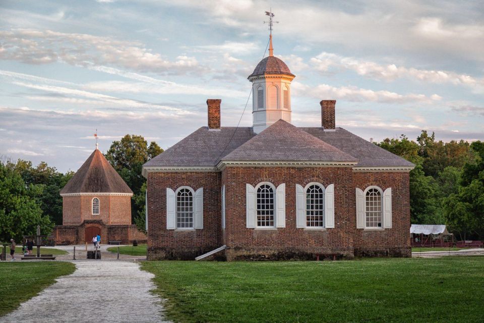 Colonial Williamsburg Wander: A Journey Through Time - Exploring the Capitol Building