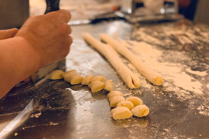 Cooking Class in Florence ( Pasta & Tiramisu Making ) - Exploring the Neighborhood