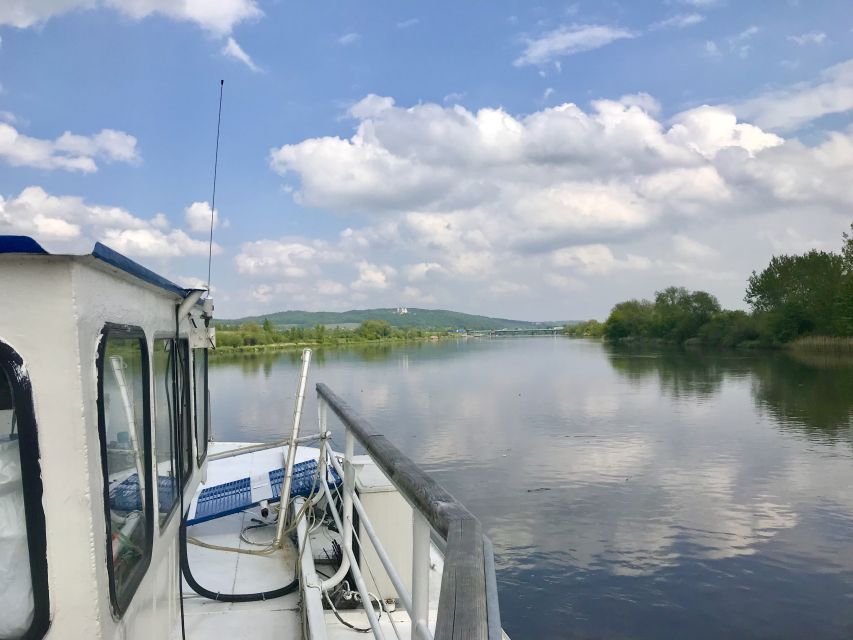 Cracow: 4-hours Sightseeing Cruise to Tyniec - Tyniec Village Exploration